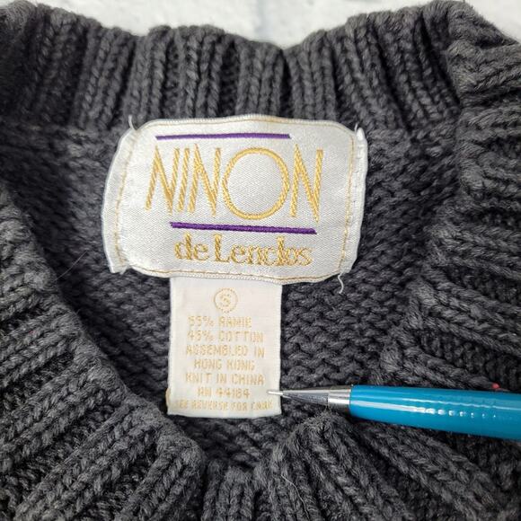 Vintage Ninon de Lenclos Floral Embroidered Harlequin Sleeve Sweater size Small - Picture 5 of 10